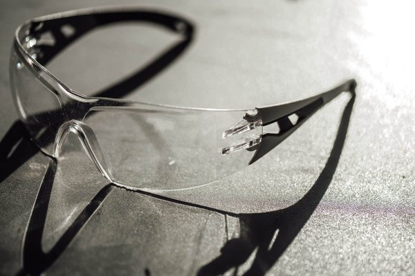 Quels sont les meilleurs étuis résistants aux chocs pour iPhone 14 ?